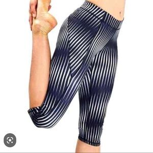 Ivy Park XL Kaleidoscope cropped leggings